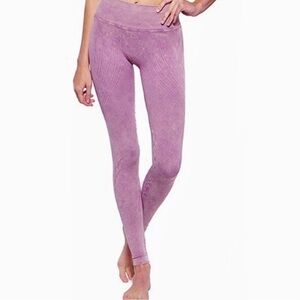 NUX NWT mesa leggings mineral dusty violet size large